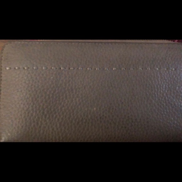 Tory Burch wallet, gently used, spacious - Picture 2 of 5